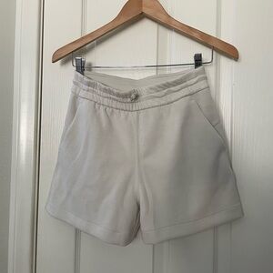 Lululemon Softstreme Short - Bone, Size 4